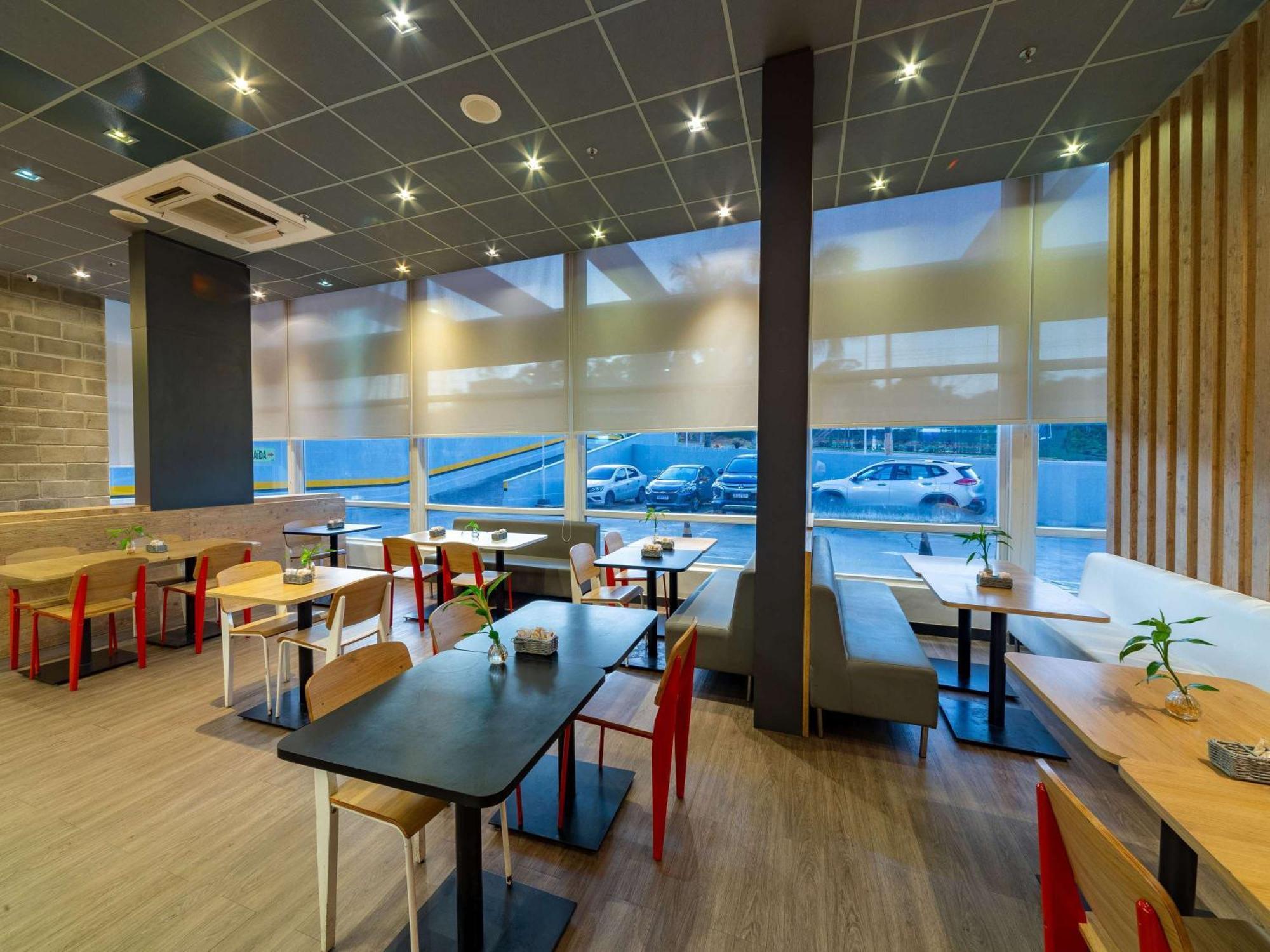 Ibis Manaus Aeroporto 호텔 외부 사진